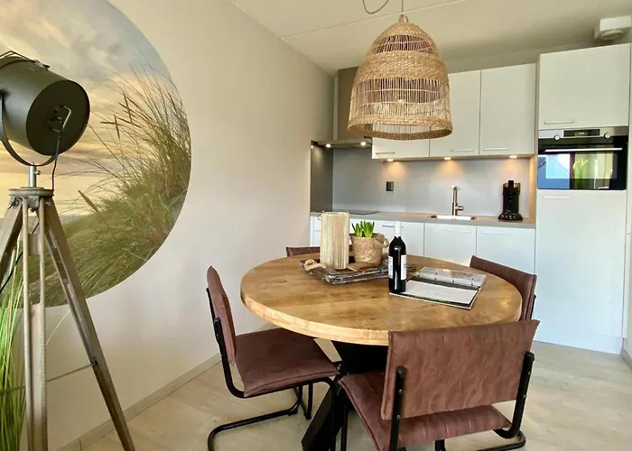 Feriehus Idyllic Coastal Base W Garden Callantsoog