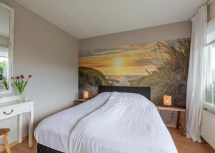 Feriehus Idyllic Coastal Base W Garden Callantsoog