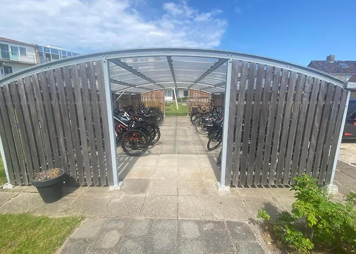 Idyllic Coastal Base W Garden Callantsoog